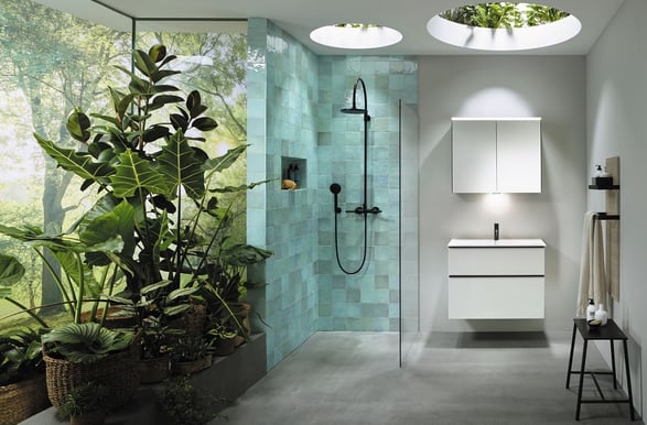 Salle de bain style jungle urbaine