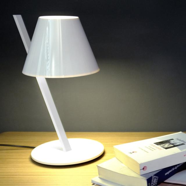 Artemide La Petite table lamp