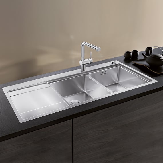 Gefu Forauova In Acciaio Inox - Foratore Uova Per Evitare La Rottura In Cottura - Diametro 5,4 Cm - Design Lucido