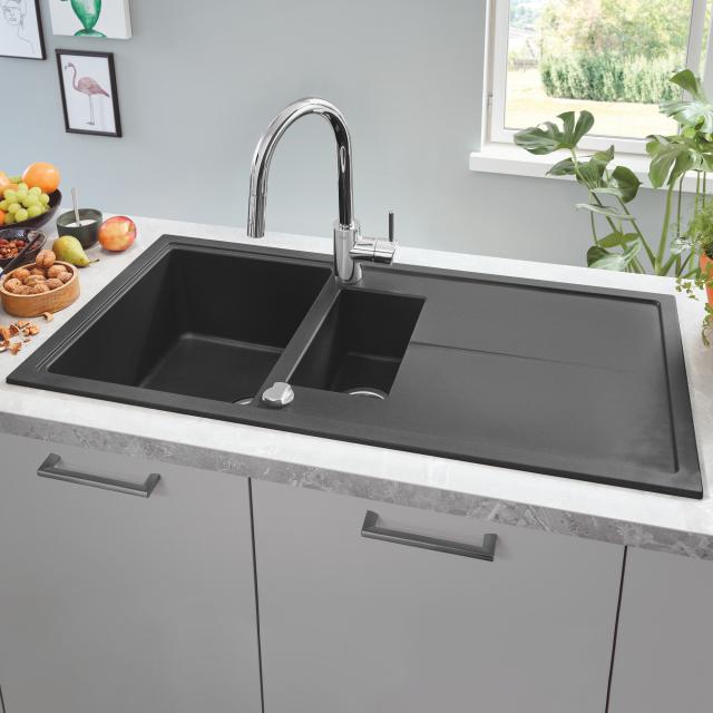 Grohe K400 kitchen sink with half bowl and drainer, reversible black granite