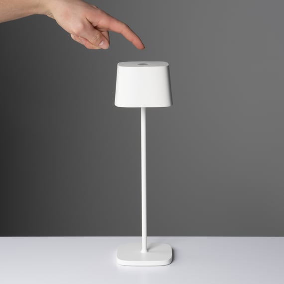 Lampe de table LED blanc sur batterie