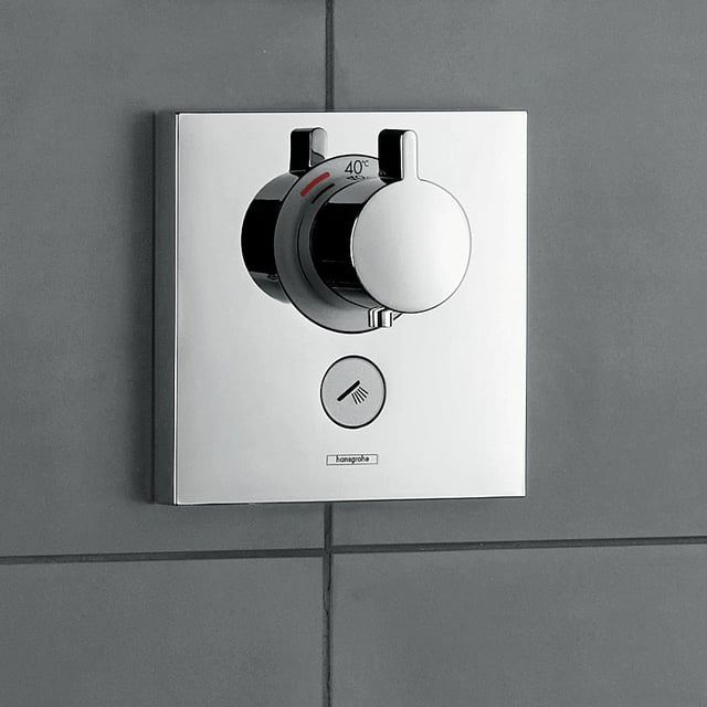 Buy Hansgrohe ShowerSelect thermostats online at REUTER