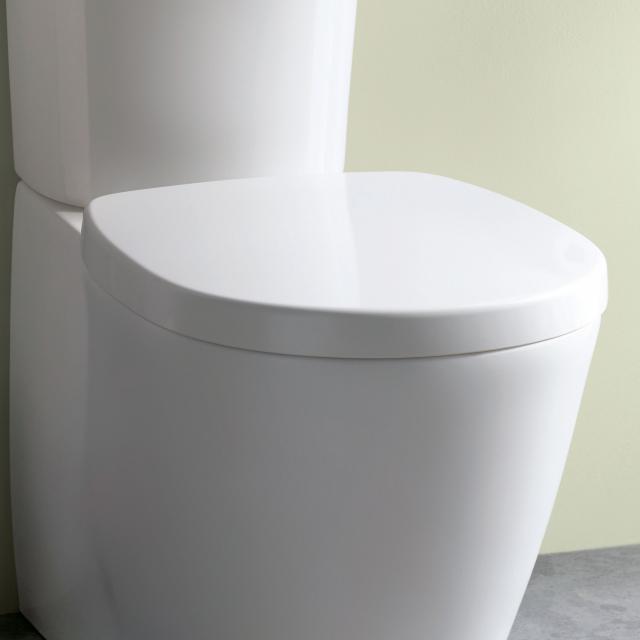 Ideal Standard Connect toilet seat with soft-close