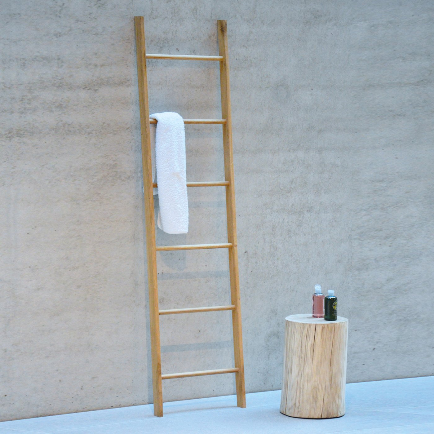 SoBuy FRG263-N Échelle Porte-Serviettes Bambou Avec Panier Linge Amovible - Support 3 Barres Sans Perçage