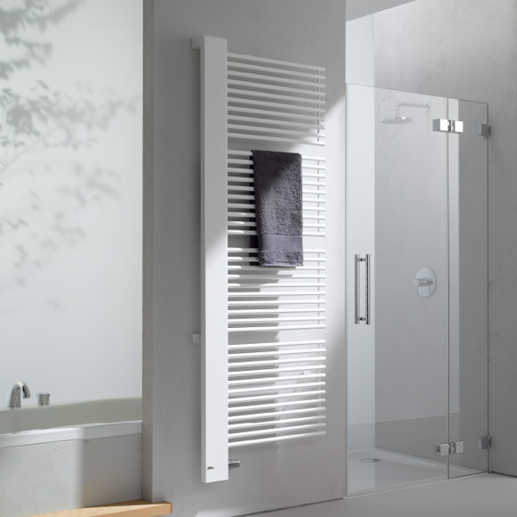 Kermi Credo-Half towel radiator for hot water or mixed operation white, 795 Watt, opening right