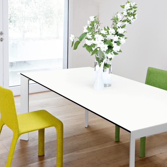 Kristalia Nori Fenix dining table with 2 extension leaves