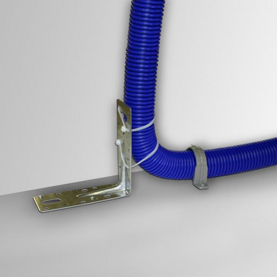 Reuter corner bracket for installation pipe